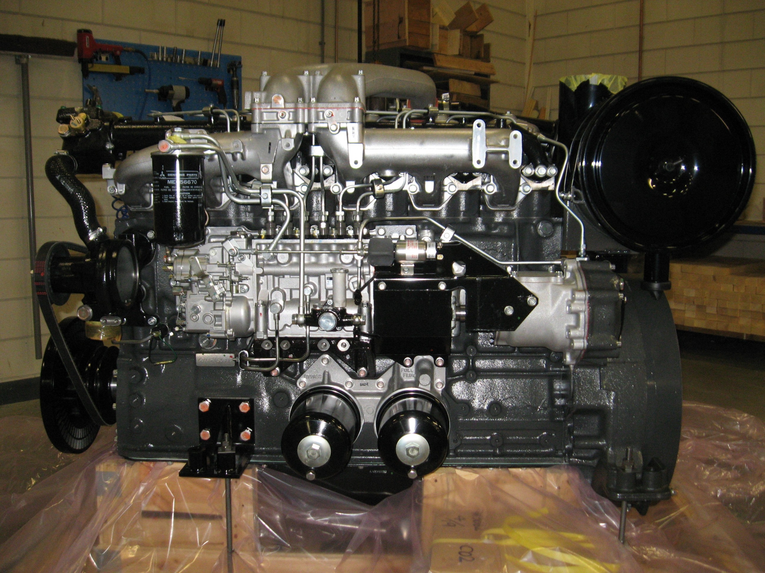 Дизельный двигатель 6D24  